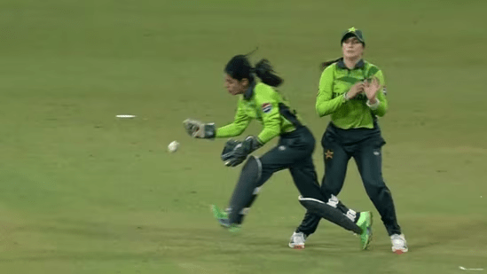 India women’s fielder misses a catching chance during a T20 match